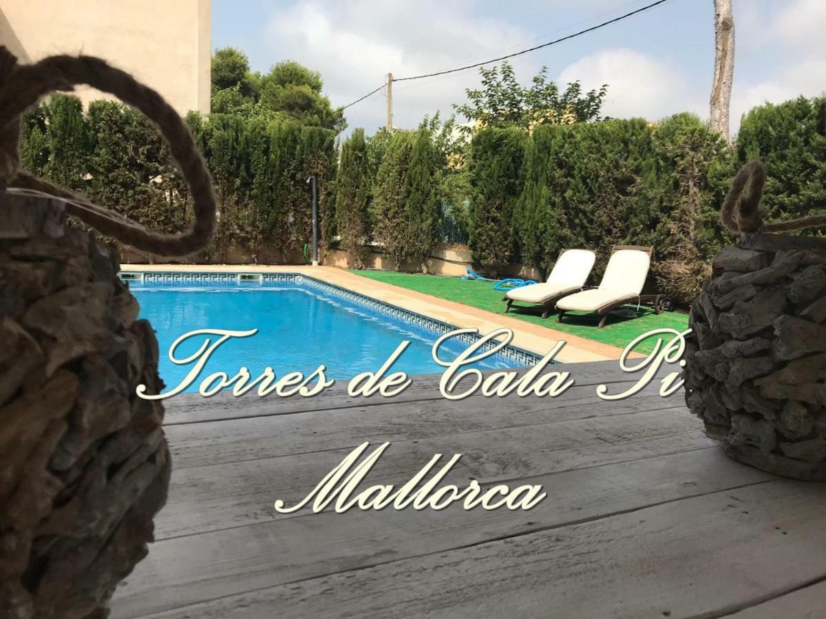הוילה קאלה פי Torres De Cala Pi מראה חיצוני תמונה