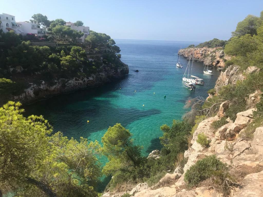 הוילה קאלה פי Torres De Cala Pi מראה חיצוני תמונה